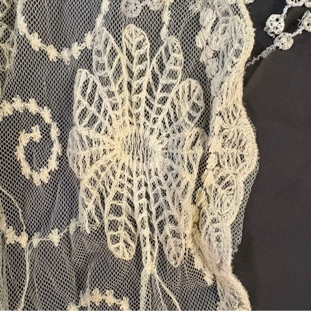 Ivory Floral Lace Triangle Scarf Shawl - Picture 3 of 6
